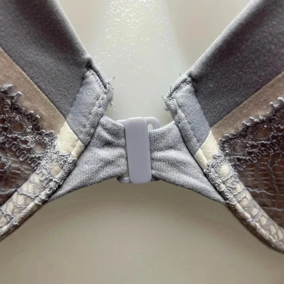 😍Victoria  Secret Bra 34 DD - Picture 3 of 10